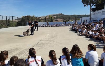 La policía canina en nuestro cole